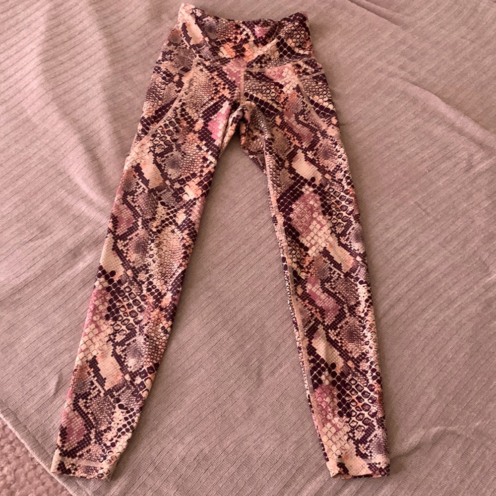 Women’s Old Navy activewear XS elevated legging
